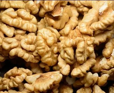 Xinjiang Origin Walnut Kernels Extra Light and Amber Walnut Kernels - Image 2