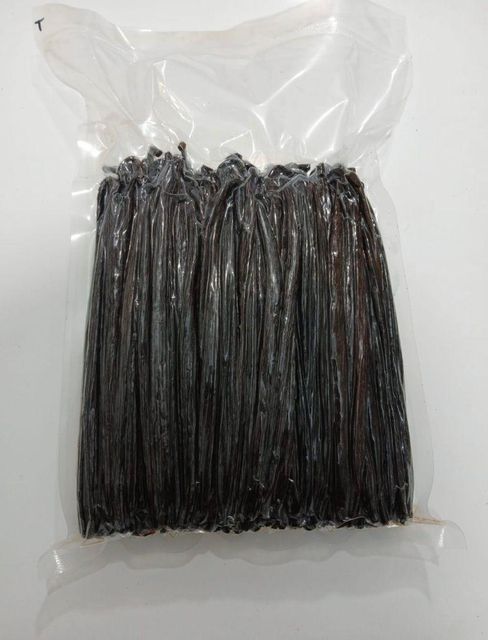 Vanilla Bean Grade A Max. Moisture (%) 25-30% Packaging Vakum Food - Image 1