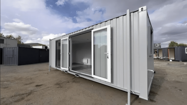 24ft x 9ft Site Office with Toilet – Sales Office / Marketing Suite / Portable Site Cabin - Image 4