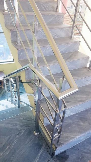Silver Polished Stainless Steel Railing Shape Round Color Silver Hardness 55 HRC Appearance Modern Usage/Application - Image 1