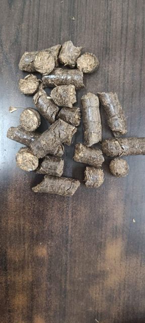 Briquette - Image 2