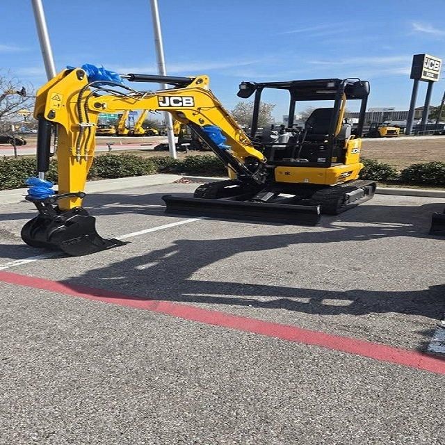 Professional Mini Excavator 3.5 Ton Hydraulic Earthmoving Machine High Efficiency Durable Components - Image 3