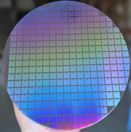 High Stability Silicon Chip with Exceptional Dimensional Integrity - Image 1