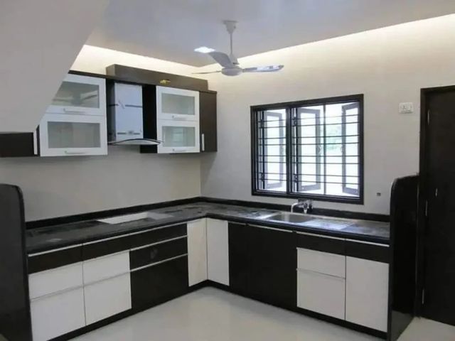 HDHMR Modern L Shape Modular Kitchen Material HDHMR Construction Modern Door Finishing Glossy Kitchen Design L-Shape Durability - Image 3