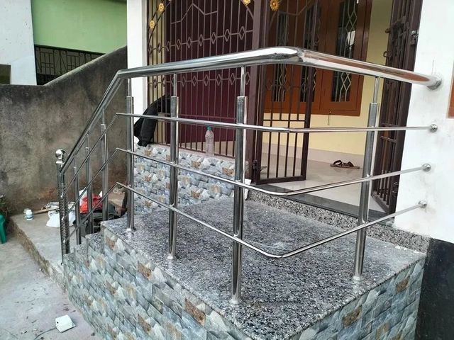 Bar Mild Steel Staircase Railing, Size/Dimension: 3 Feet (H), For Home - Image 1