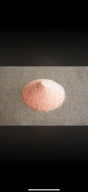 Himalayan pink rock salt Color Pink Form Grain, Chunks, Powder - Image 3