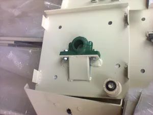 Outside Chain Motor Side Plate End Cap Kind Slat Warranty 3 Color White Style Modern Origin China Material Aluminum Trademark ALUTTER - Image 1