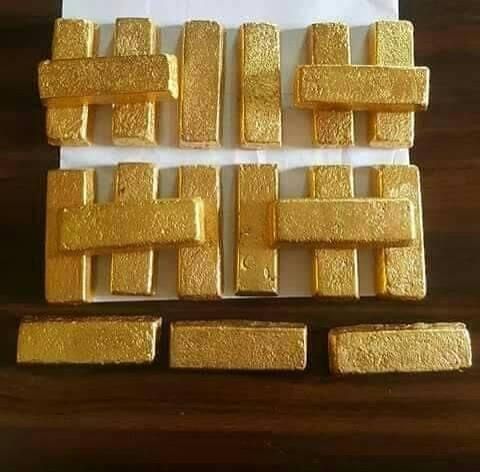 GOLD BARS AND DIAMONDS AVAILABLE FOR SALE Purity 97 Karats 23 Price 75000 $ Commission 3000 $ Material GOLD BARS Deliver - Image 1