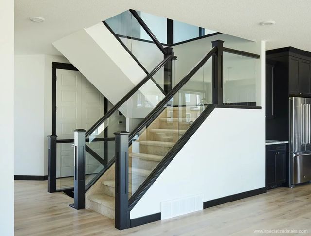 Balcony Staircase Glass Railing, For Home Design Panel Thickness 6 mm Position Balcony Glass Type Flat glass Usage/Application - Image 2
