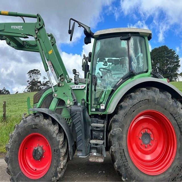 Fendt 516 Vario 4x4 Farm Tractor High Horsepower Agricultural Wheel Tractor with Gearbox Tractor Large Scale Farming - Image 3