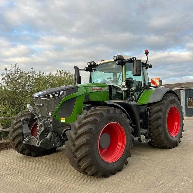 Fendt 1050 Vario Tractor High Power 500HP 4WD Agriculture Farm Machine Strong Engine Efficient Field Work - Image 2