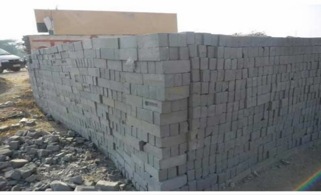 Fly Ash Bricks Size ALL Color Gray Material Ash Strength High Shape Rectangle Finish Exquisite Crack Resistance Yes Brand Laxmi Bricks - Image 1