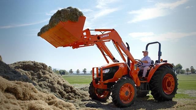 Kubota M7060 Reliable Diesel Tractor for Modern Agriculture - Image 4