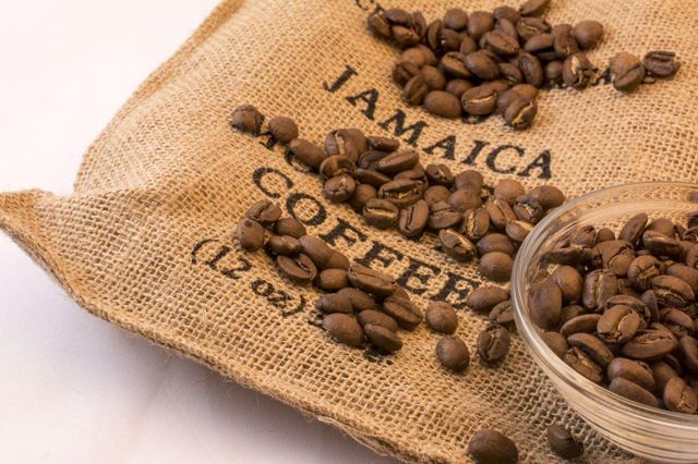 Organic Green Arabica & Robusta Coffee Beans Various Processing Types-Roasted Raw Washed Green Bulk Jute Bag Packaging - Image 4