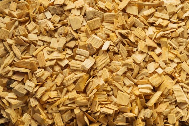 Best Sale High Quality Hardwood wood chips for making paper, industrial - Image 4
