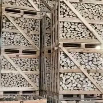 Share to Dry Beech/Oak Firewood Kiln Dried Firewood in Bags Oak Fire Wood on Pallets with Length 25 Cm 33 cm Mangroove - Image 4