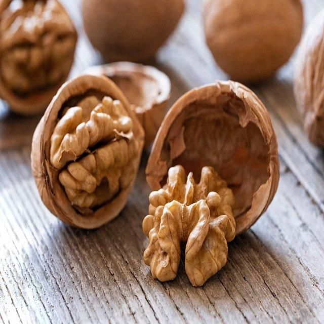 High Quality Walnuts Fresh Walnut Kernels Clean Whole Nuts Rich Nutrition Omega 3 And Fiber Perfect For Healthy Snacking And Food Use Buy Today Fast Delivery Premium Quality Wholesale - Image 3
