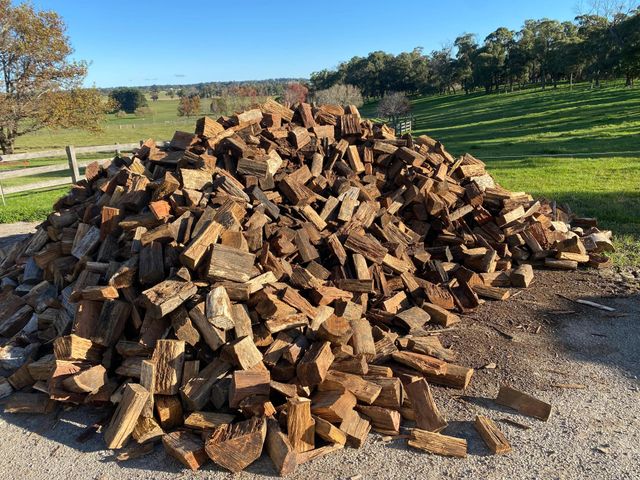 Premium Mixed Firewood Oak Beech And Mangrove Hardwood Logs Carefully Selected Seasoned Dry Wood Perfect Heat Output For Home Fireplace Restaurant Use Fast Delivery Buy Premium Quality Long Lasting Burn Natural Energy Efficient Heating Solution Wholesale Supply - Image 1