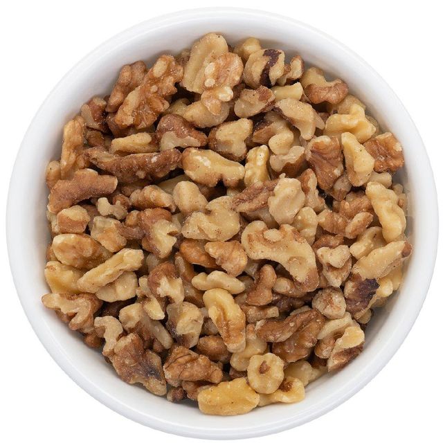 Export Quality Whole Walnuts Bulk Packing For Global Importers Fresh Walnuts With Clean Shell And Rich Natural Texture - Image 4