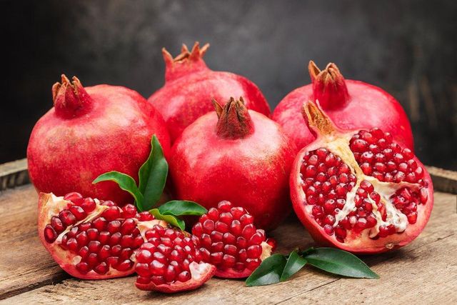 Oganic Fresh Pomegranates - Image 5