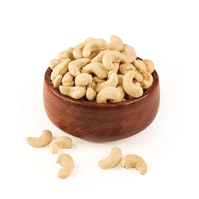 Cashew nuts ready for export trade and continuous high volume procurement - Image 4