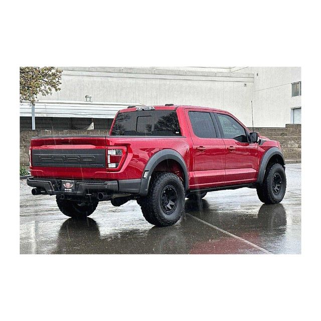 Ford F-150 modern full size truck with turbocharged engine options high performance capability advanced technology features strong towing and hauling capacity perfect for business construction and off road driving - Image 4