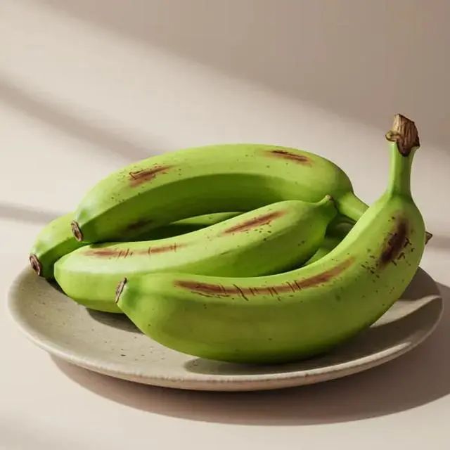 Fresh green bananas - Image 1