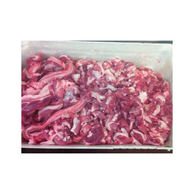 Frozen beef trimmings available for wholesale sale perfect for meat distributors and wholesale butchers - Image 3
