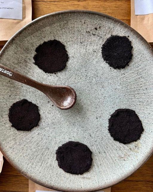 Freeze-Dried Acai Powder - 100 Percent Pure Color Black like dehydrated purple açaí Quality 100% Açaí pulp (Euterpe sp) dehydrated through the freeze-drying - Image 1