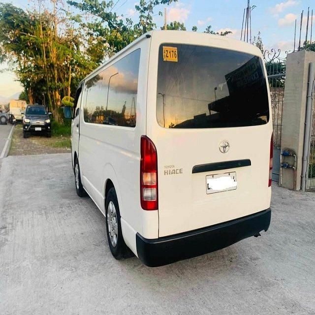 Professional Toyota Hiace Premium Quality Wholesale Price Comfortable Ride Business Ready Commercial Vehicle - Image 5