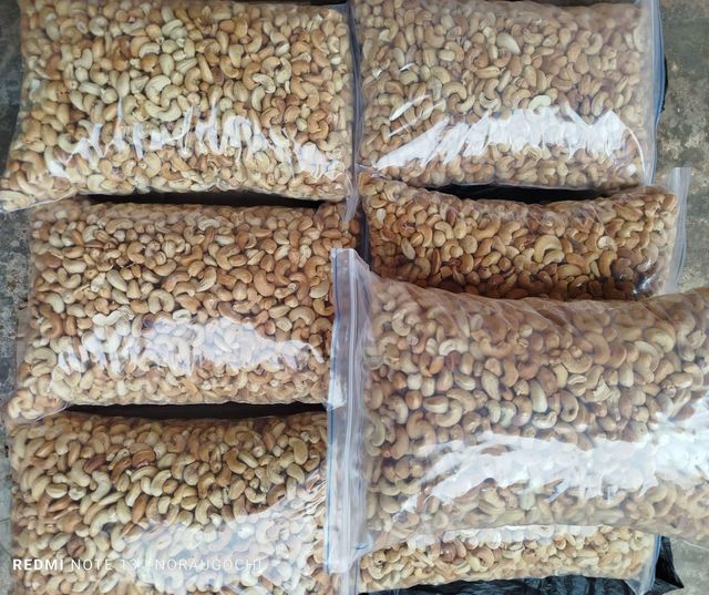 Cashew nuts - Image 1