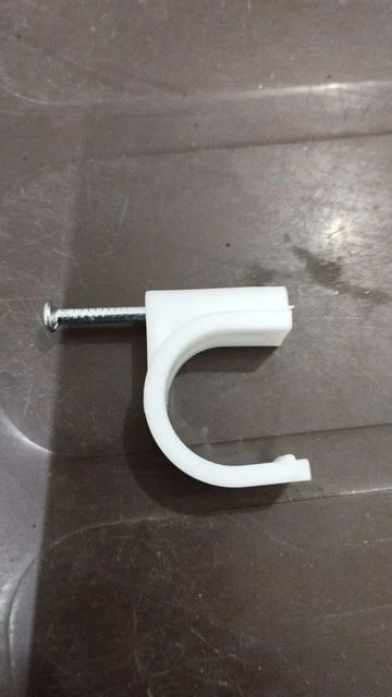20mm Circle Cable Clip Size 20 mm Color White Diameter 20mm Clip Material Plastic Shape C Shape, Circular Material Plastic Or - Image 1