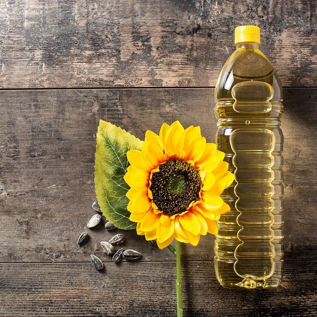 Best Crude Sunflower Cooking Oil for Sale-Plastic/Glass Bottle Packaging 24 Months Shelf Life - Image 3