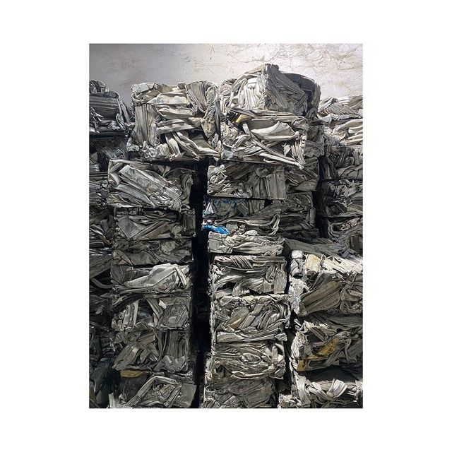 Low Price Aluminum Extrusion 6063 Scrap Bulk Recycling Export Material - Image 4