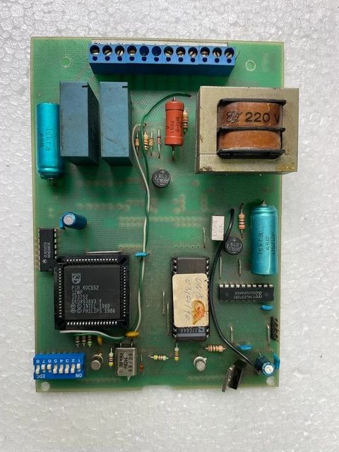 Automation PCB UNPS 80C552, For Electronics Brand PCB Client Type Automation Usage/Application - Image 3