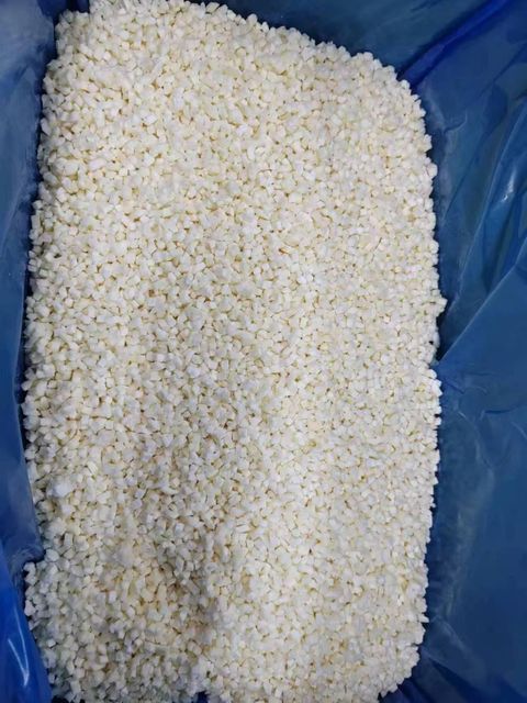 Frozen Garlic Freezing Temperature -18°c Brand Name Grandma Lake Fodd Color Retains Original Color Shelf Life 2 Years, 24 Months - Image 2