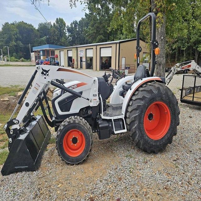 Affordable quality Bobcat Tractor with a 32 horsepower power plant and quick hitch attachment system - Image 5