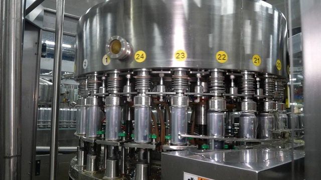 330ml VINUT Can (Tinned) Original Taste Red Orange Juice Factory ODM Competitive price ISO HALAL HACCP Certificated - Image 4