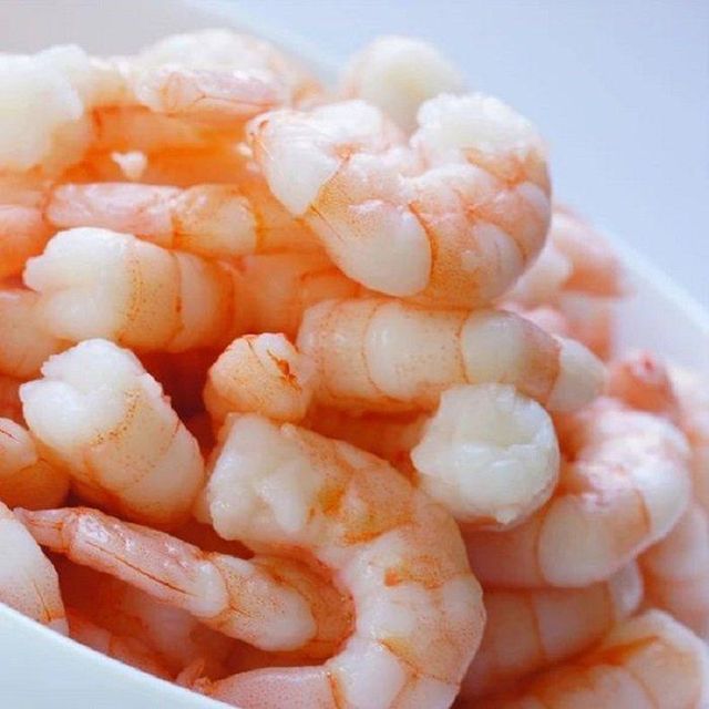 Frozen Shrimp IQF Headless Skinless Box Packaging 51/70 Size Fresh Whole Natural Color HACCP Certified - Image 2