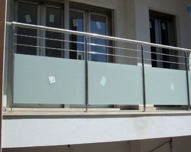 Tempered Glass Balcony Railing - Image 5