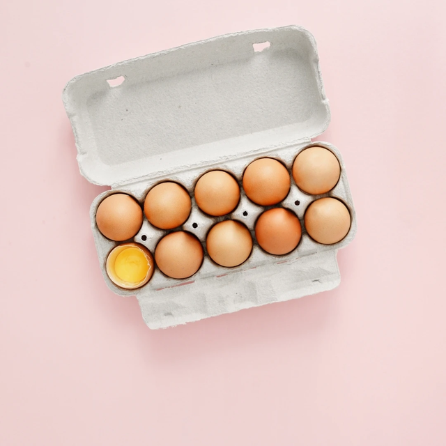 Wholesale Premium Fresh White & Brown Chicken Eggs – Bulk Supply Available  Looking for a reliable supplier of premium-quality chicken eggs? We offer fresh White and Brown Table Eggs carefully selected for quality, freshness, and nutritional value. Ideal for wholesalers, distributors, supermarkets, retailers, food service providers, and food processing companies worldwide. - Image 3