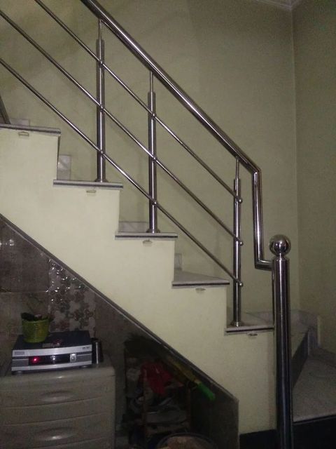 Silver Stainless Steel Modular Glass Railing, Material Grade: 304 - Image 7