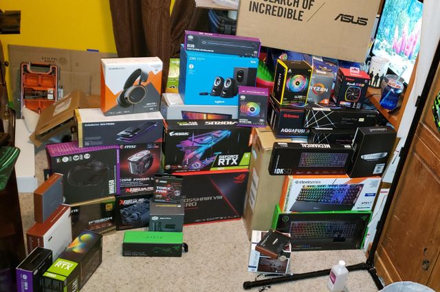 Liquidation Pallets Computer Peripherals Wholesale Supply At Factory Price For Sale - Image 4