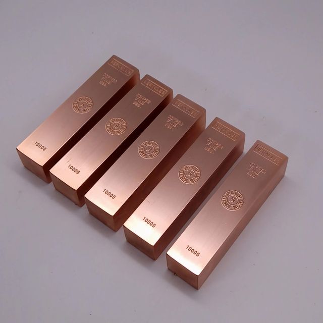 Wholesale Copper Ingots With Bright Surface And High Conductivity Copper Ingots For Manufacturing And Export Market - Image 4