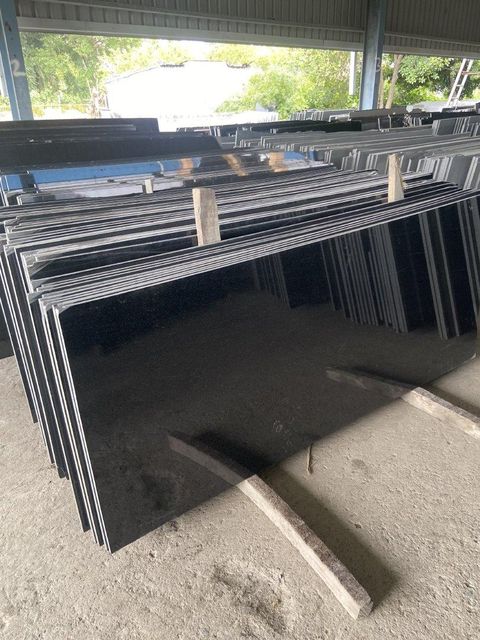 Absolute Black granite - Image 1