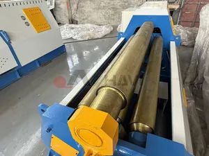 High Stability Structure Automatic Pre-Bending W12 Plate Rolling Machine 4 Roll Roll Shaper Machine - Image 6