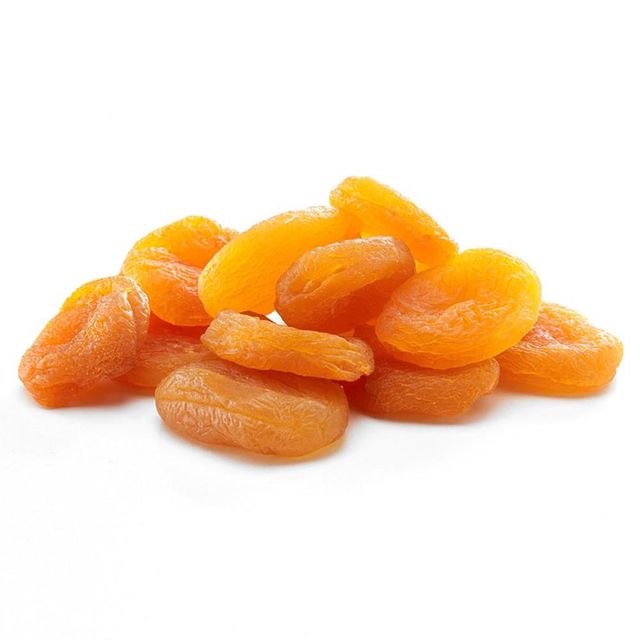 Bulk natural Dried Apricots sweet and soft Premium Dried Apricots with vibrant color and natural taste - Image 5