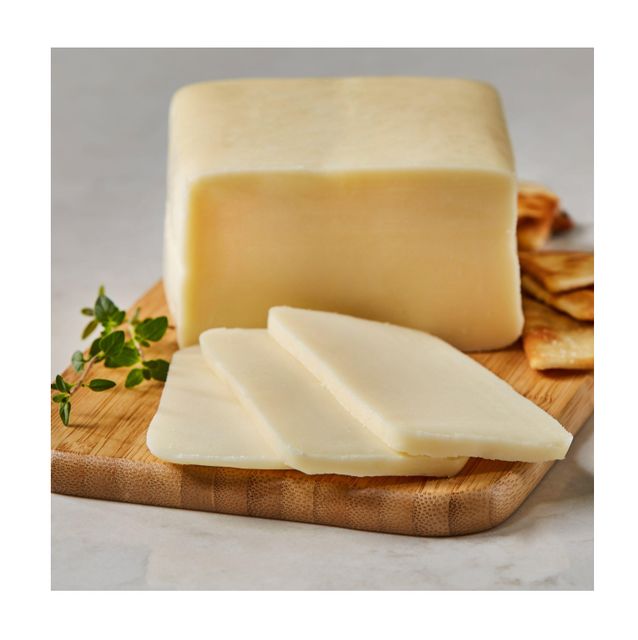 Premium Wholesale Cheddar Cheese Supplier | High Quality Natural Mild, Medium & Aged Cheddar Cheese Blocks, Slices, Shredded & Bulk Packaging for Food Processing, Restaurants, Retail, Export and Global Distribution with Competitive Prices - Image 2
