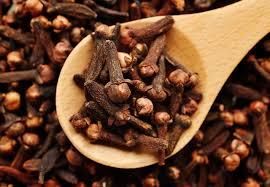 Indonesia cloves lalpari AB6 ,headless< 3% and natural sun dried - Image 1