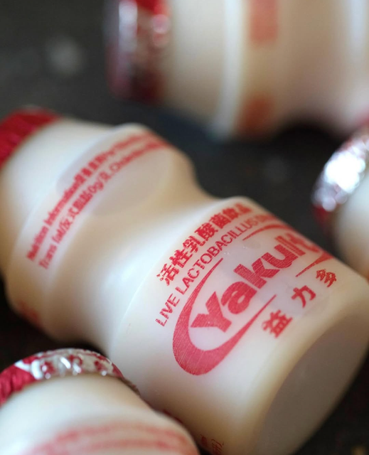 PREMIUM FERMENTED PROBIOTIC MILK DRINK YAKULT ORIGINAL 65mlx8 PACKS ON SALE - Image 3